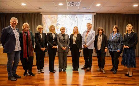 Ekipa izdelovalca strategije s predstavniki STO ter nekaterih lokalnih turističnih združenj oziroma organizacij